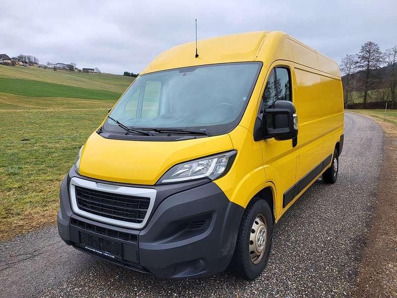Gebraucht Peugeot Boxer 140 PS (102 kW) 2020 Weiß Van