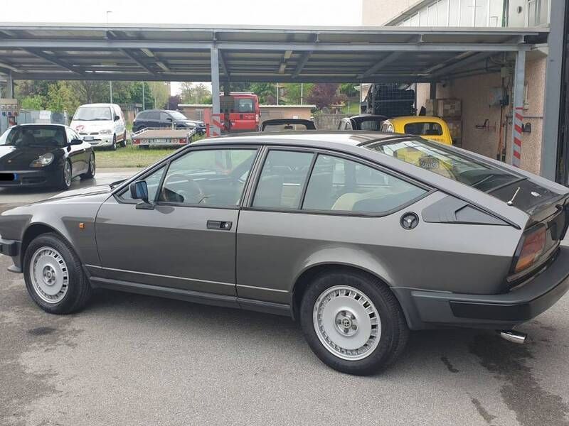Gebraucht Alfa Romeo GTV 158 PS (116 kW) 1981 Grau Coupé