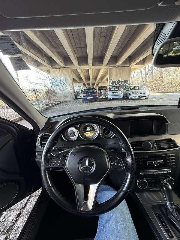 Gebraucht Mercedes C220 Avantgarde 170 PS (125 kW) 2011 Limousine