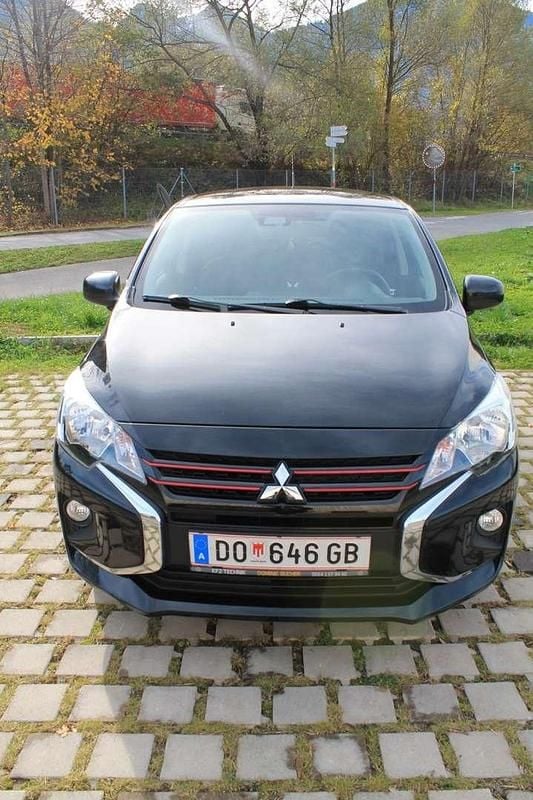 Schwarz Gebraucht 2020 Mitsubishi Space Star Invite Limousine | € 8.200 (Fairer Preis) - Bild 1/4