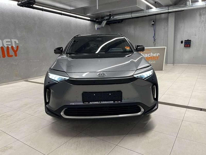 Gebraucht Toyota bZ4X 117 kW (160 PS) 2024 Grau SUV