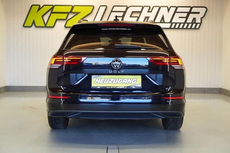 Gebraucht VW Golf VIII 110 PS (80 kW) 2022 Schwarz Kombi