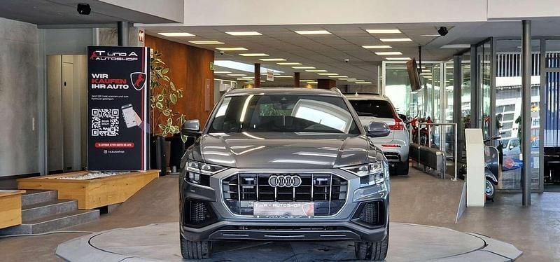 Gebraucht Audi Q8 S-Line 340 PS (250 kW) 2021 Grau SUV