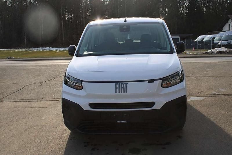 Neu Fiat Doblò S 131 PS (96 kW) 2025 Weiß Van / Kleinbus