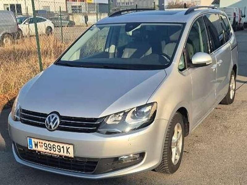 Silber Gebraucht 2017 VW Sharan Business Van / Kleinbus | € 14.999 (Superpreis) - Bild 1/4