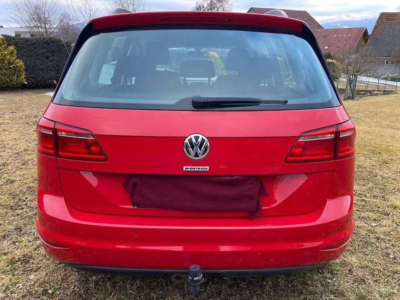 Gebraucht VW Golf VII 86 PS (63 kW) 2015 Rot Limousine