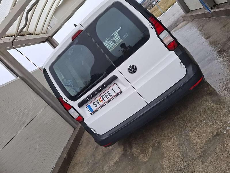 Gebraucht VW Caddy 102 PS (75 kW) 2023 Van / Kleinbus