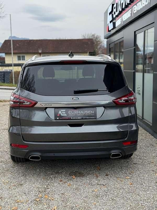 Gebraucht Ford S-MAX Titanium 190 PS (139 kW) 2022 Grau Van / Kleinbus