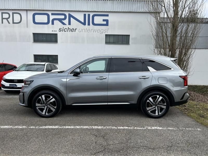 Gebraucht Kia Sorento 132 PS (97 kW) 2022 Silber SUV