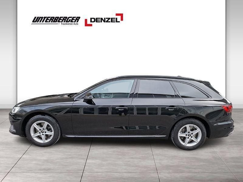 Gebraucht Audi A4 Ambiente 163 PS (119 kW) 2022 Schwarz Kombi