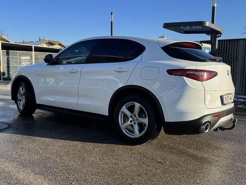 Gebraucht Alfa Romeo Stelvio Business 160 PS (117 kW) 2019 SUV