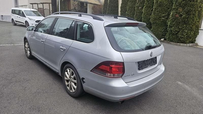 Gebraucht VW Golf VII 105 PS (77 kW) 2013 Silber Kombi