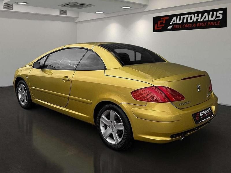 Gebraucht Peugeot 307 CC 136 PS (100 kW) 2003 Gold Cabrio