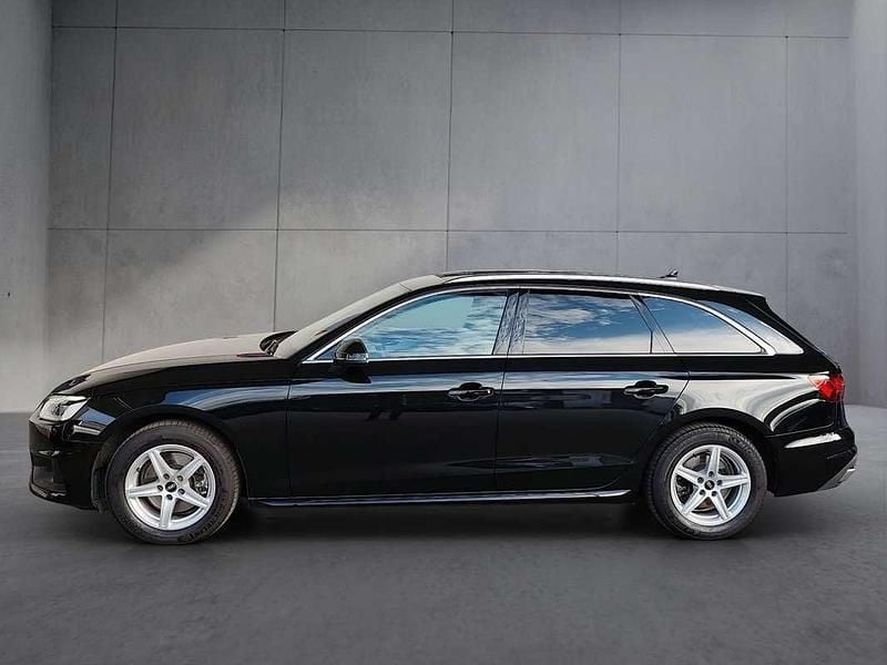 Gebraucht Audi A4 163 PS (119 kW) 2023 Schwarz Kombi