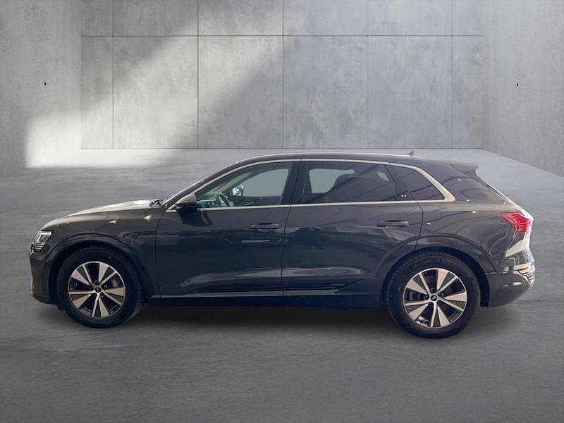 Gebraucht Audi Q8 e-tron Business 158 kW (215 PS) 2024 Grau SUV