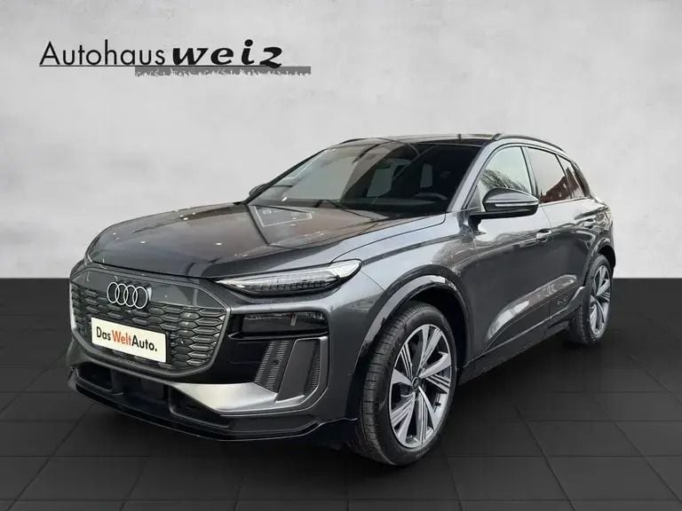 Gebraucht Audi Q6 e-tron Ambiente 284 kW (387 PS) 2025 Mittelgrau  metallicperleffekt SUV