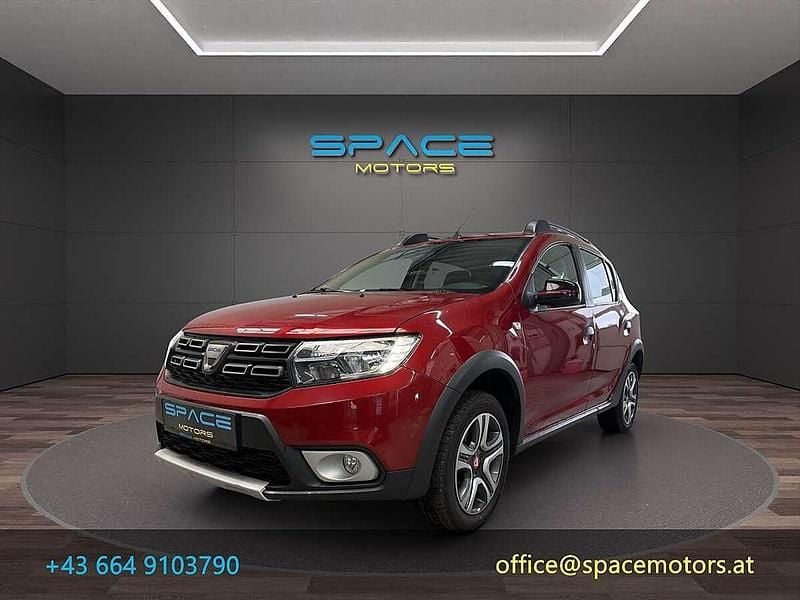 Gebraucht Dacia Sandero Ambiance 90 PS (66 kW) 2019 Rot Kleinwagen