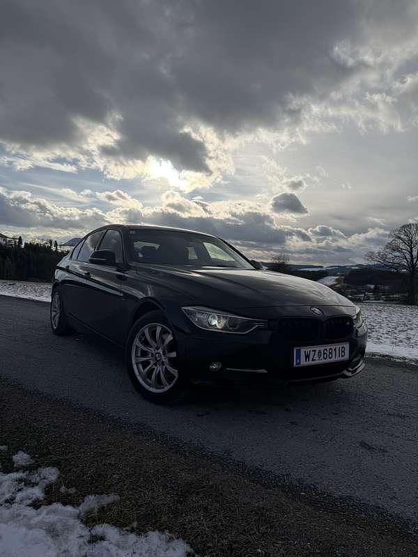 Gebraucht BMW 320 Sport Line 184 PS (135 kW) 2013 Limousine