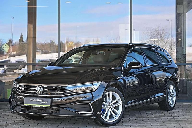 Gebraucht VW Passat GTE 156 PS (114 kW) 2022 Schwarz Kombi