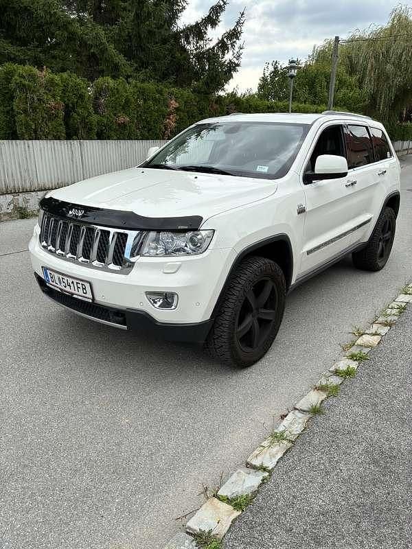 Gebraucht 2011 Jeep Grand Cherokee Overland SUV | € 16.000 - Bild 1/4