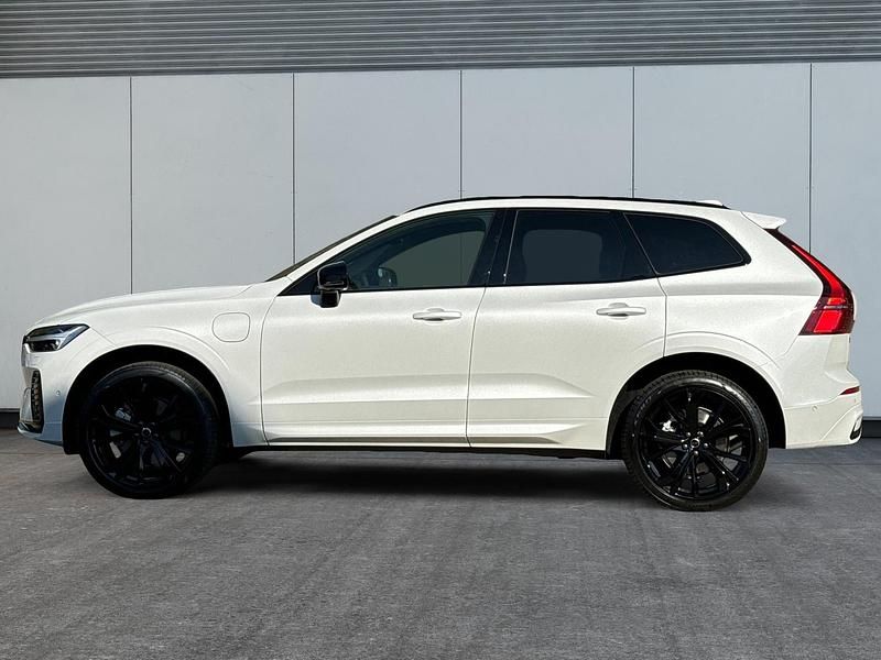 Neu Volvo XC60 Plus 349 PS (256 kW) 2025 Weiß SUV