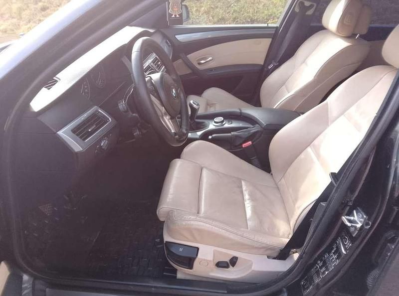 Gebraucht BMW 530 235 PS (172 kW) 2007 Schwarz Kombi