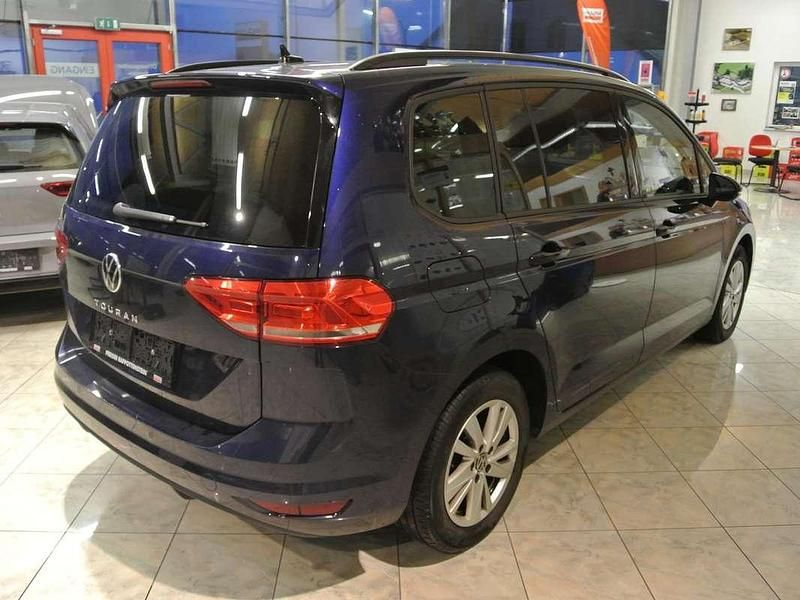 Gebraucht VW Touran 122 PS (89 kW) 2022 Blau Van / Kleinbus