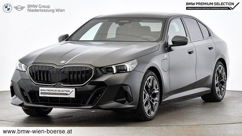 Bmw ind. frozen deep grey Gebraucht 2025 BMW 530e Efficient Dynamics | € 66.992 - Bild 1/1
