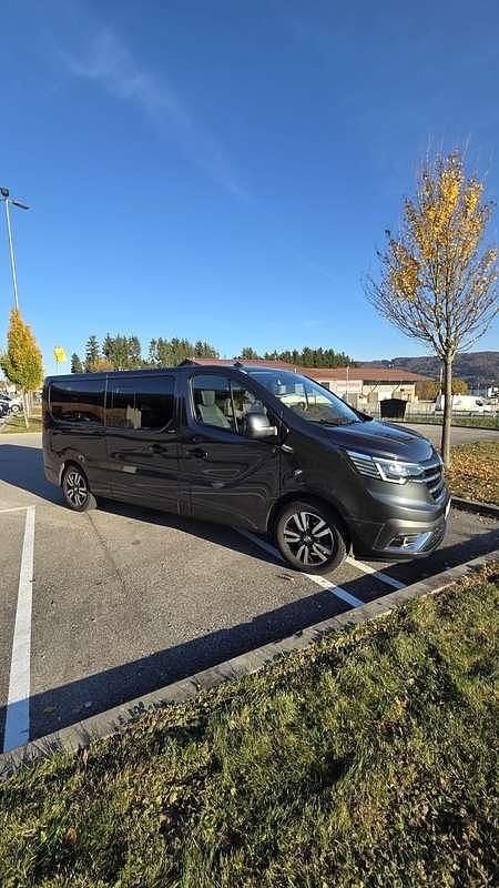 Gebraucht Renault Trafic 150 PS (110 kW) 2024 Grau Van / Kleinbus