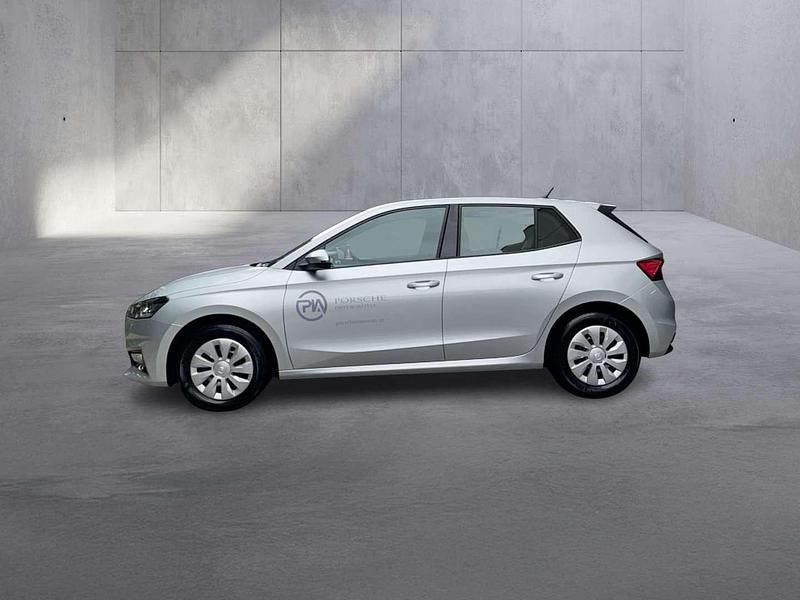 Neu Skoda Fabia Essence 80 PS (58 kW) 2025 Silber  metallic Kleinwagen