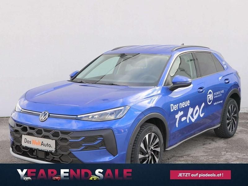 Mittelblau metallic Neu 2025 VW T-Roc Life SUV | € 31.890 (Guter Preis) - Bild 1/4