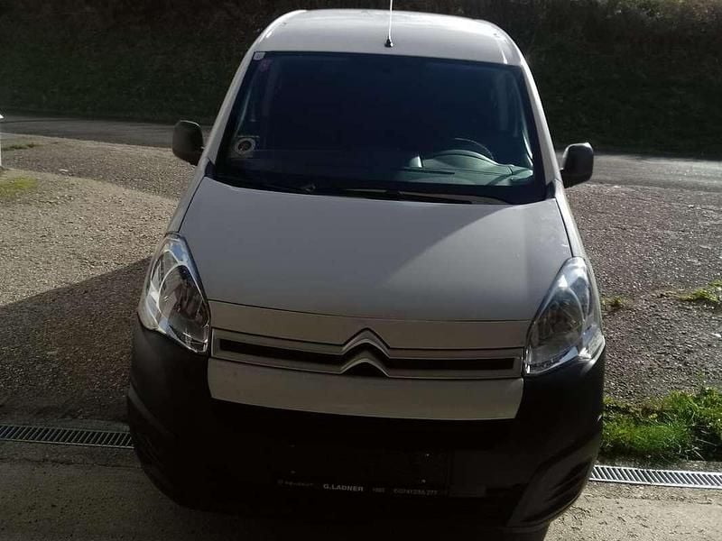 Weiß Gebraucht 2017 Citroën Berlingo Van | € 3.500 (Guter Preis) - Bild 1/4