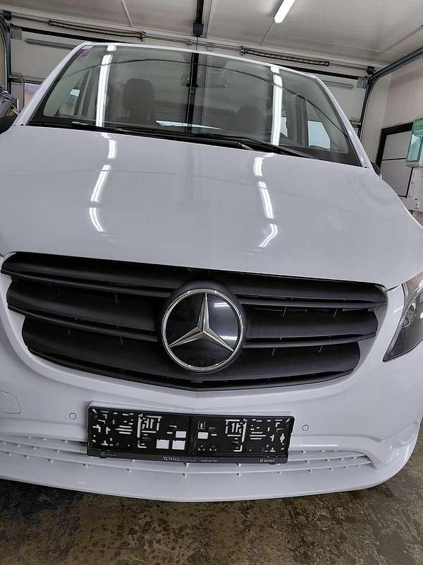 Gebraucht Mercedes Vito Classic 190 PS (139 kW) 2021 Weiß Van