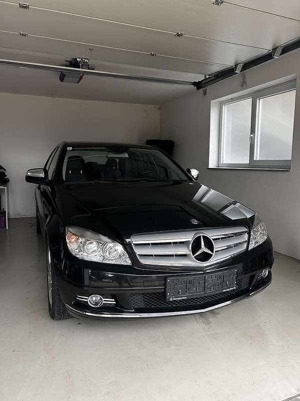 Gebraucht 2007 Mercedes C220 Avantgarde Limousine | € 9.500 (Fairer Preis) - Bild 1/4