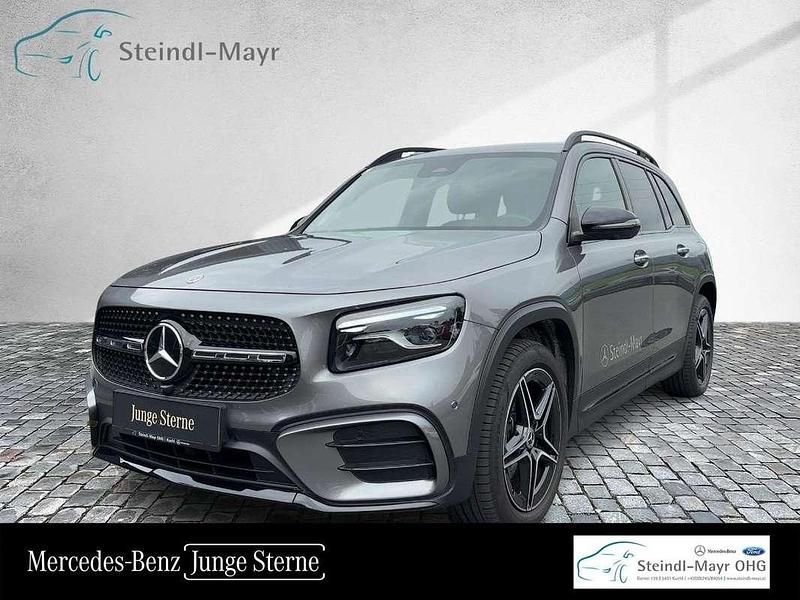 Grau Gebraucht 2025 Mercedes GLB200 AMG line SUV | € 49.990 (Fairer Preis) - Bild 1/4