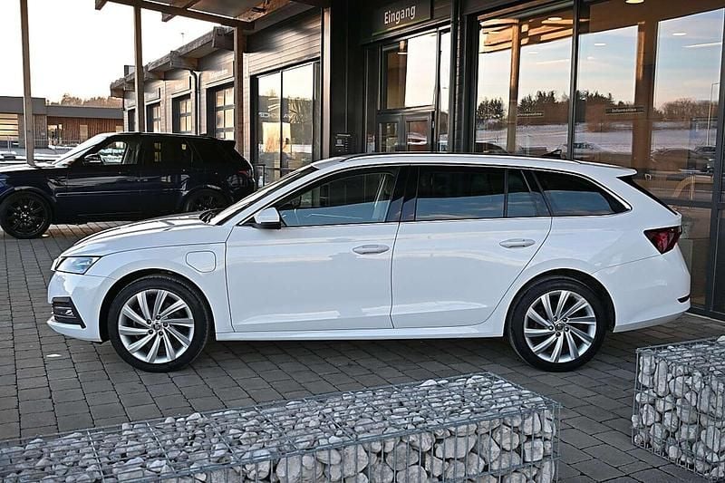 Gebraucht Skoda Octavia Style 150 PS (110 kW) 2022 Weiß Kombi