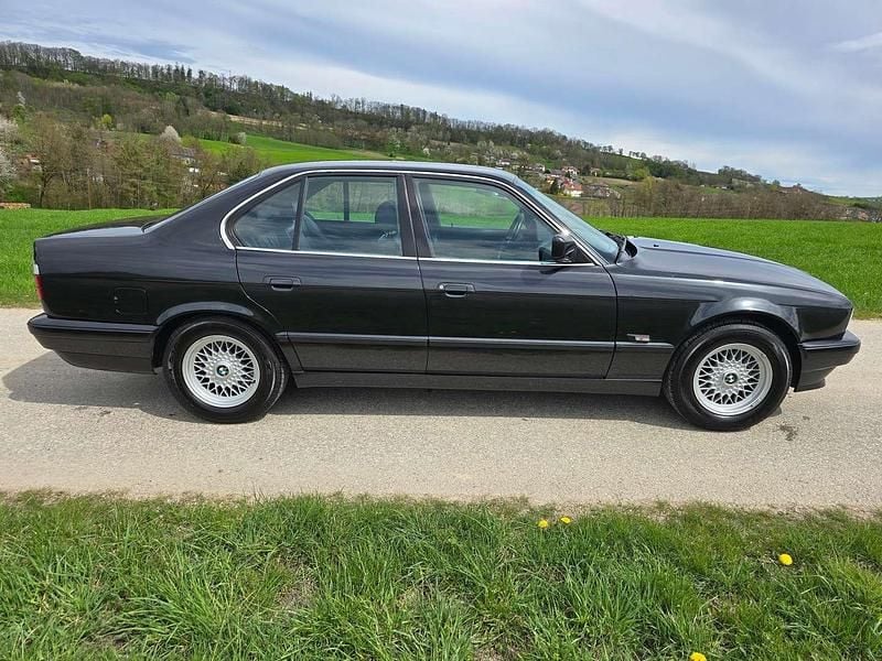 Gebraucht BMW 535 211 PS (155 kW) 1988 Schwarz Limousine