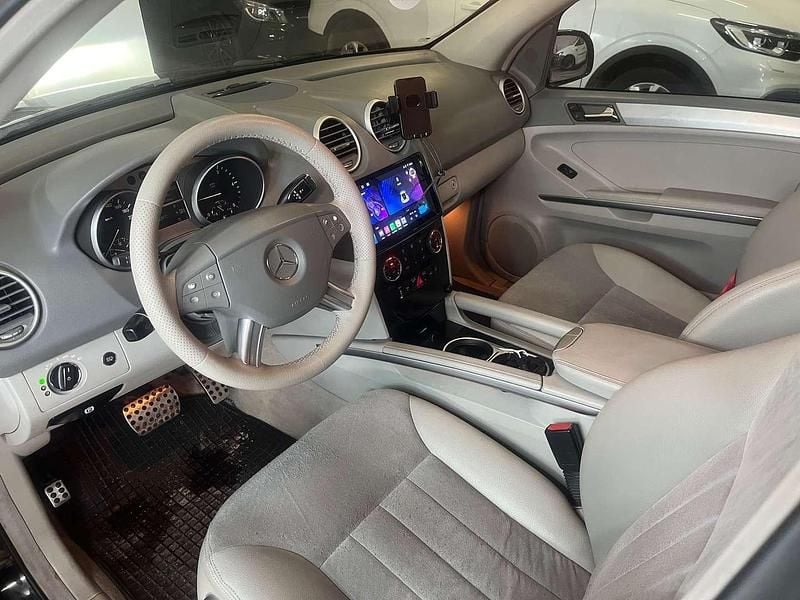 Gebraucht Mercedes ML320 224 PS (164 kW) 2007 Schwarz SUV