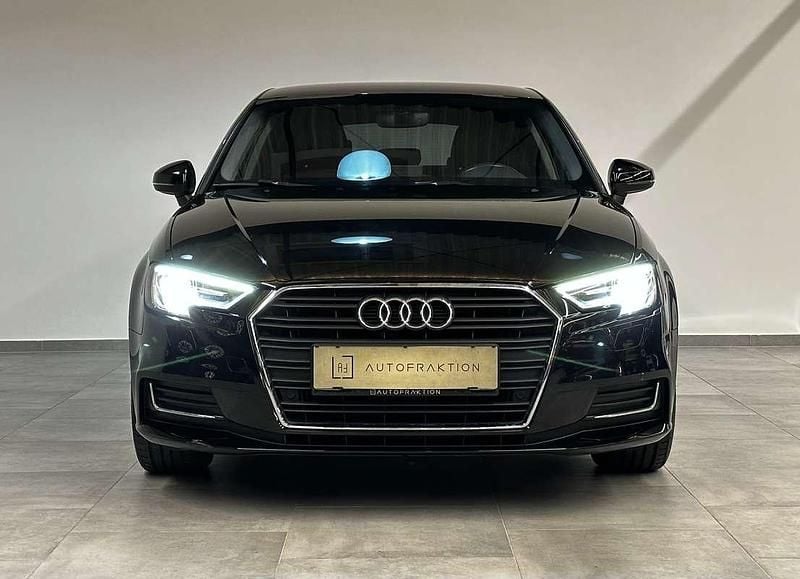 Gebraucht Audi A3 Design 116 PS (85 kW) 2017 Schwarz Kleinwagen