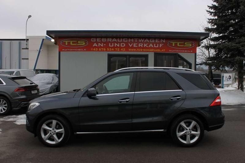 Gebraucht Mercedes ML350 258 PS (189 kW) 2013 Grau SUV