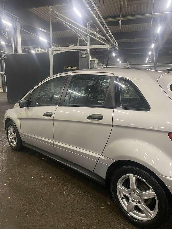 Gebraucht Mercedes B180 Edition 109 PS (80 kW) 2006 Van / Kleinbus