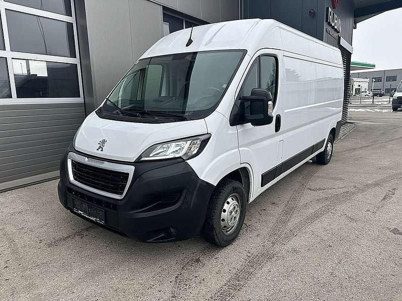 Gebraucht Peugeot Boxer S 140 PS (102 kW) 2023 Weiß Van