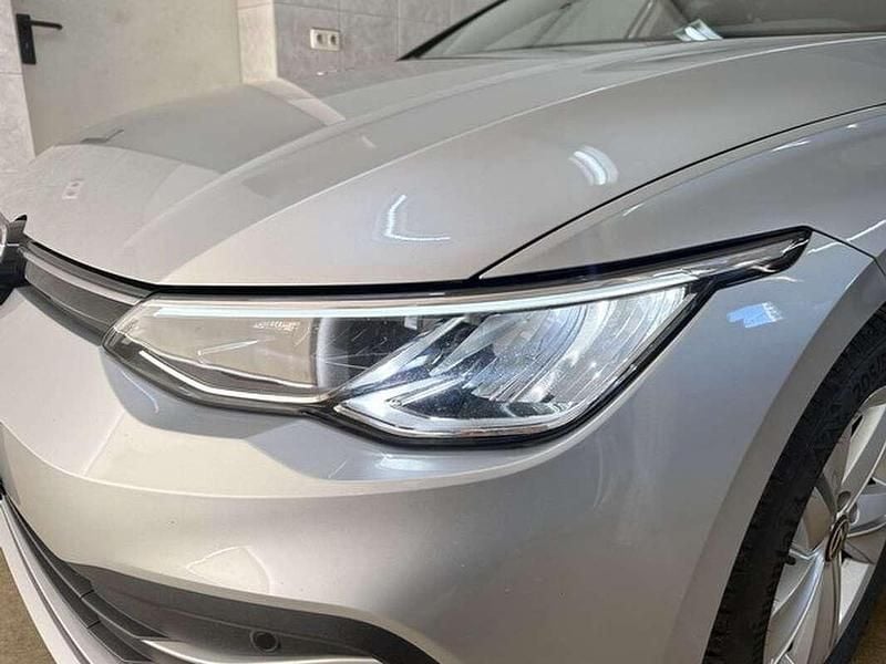 Gebraucht VW Golf VIII Life 116 PS (85 kW) 2022 Silber Kombi