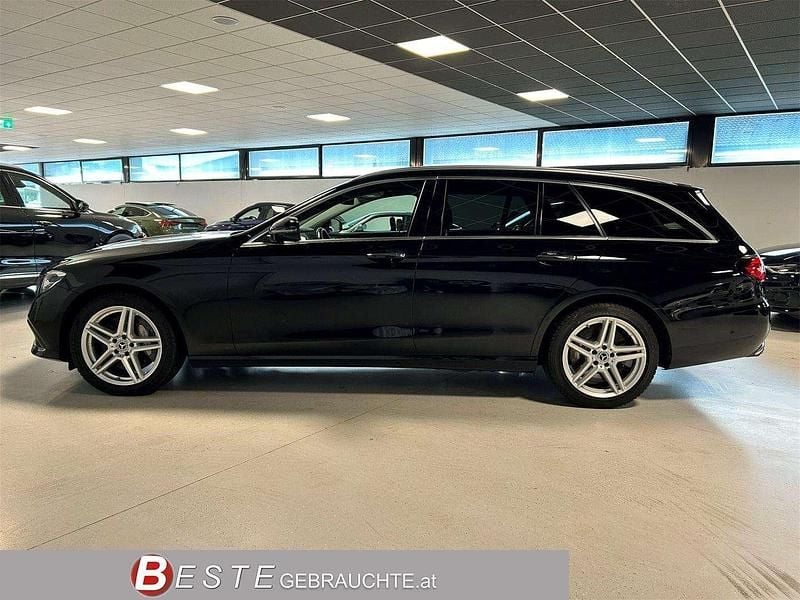 Gebraucht Mercedes E300 194 PS (142 kW) 2021 Schwarz Kombi