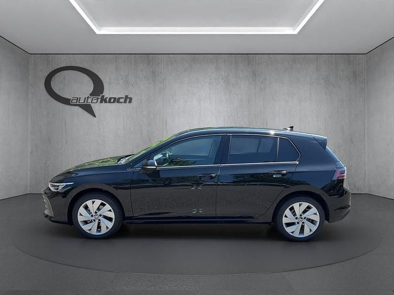 Gebraucht VW Golf VIII 115 PS (84 kW) 2024 Schwarz  metallic Limousine