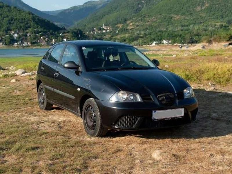 Schwarz Gebraucht 2007 Seat Ibiza Fresh Kleinwagen | € 2.700 (Fairer Preis) - Bild 1/4