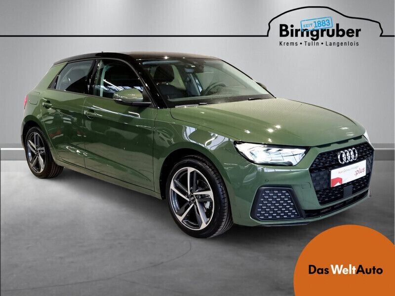 Dunkelgrün metallic Neu 2025 Audi A1 Sportback Kleinwagen | € 30.390 (Fairer Preis) - Bild 1/4