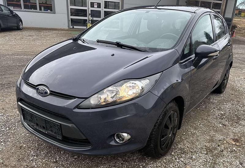 Gebraucht Ford Fiesta Ambiente 60 PS (44 kW) 2011 Kleinwagen