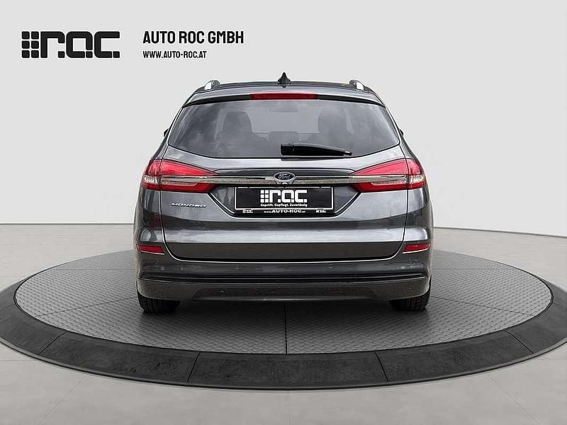 Gebraucht Ford Mondeo Titanium 150 PS (110 kW) 2022 Grau Kombi