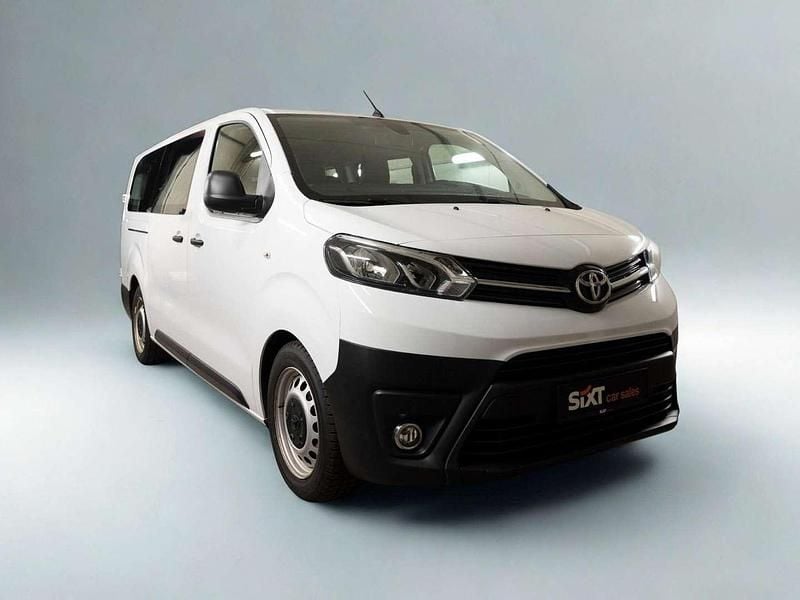 Weiß Gebraucht 2022 Toyota Proace Comfort Van / Kleinbus | € 29.995 (Fairer Preis) - Bild 1/4